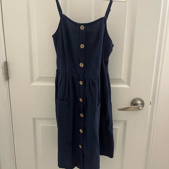 Dress - Picture 2 of 2